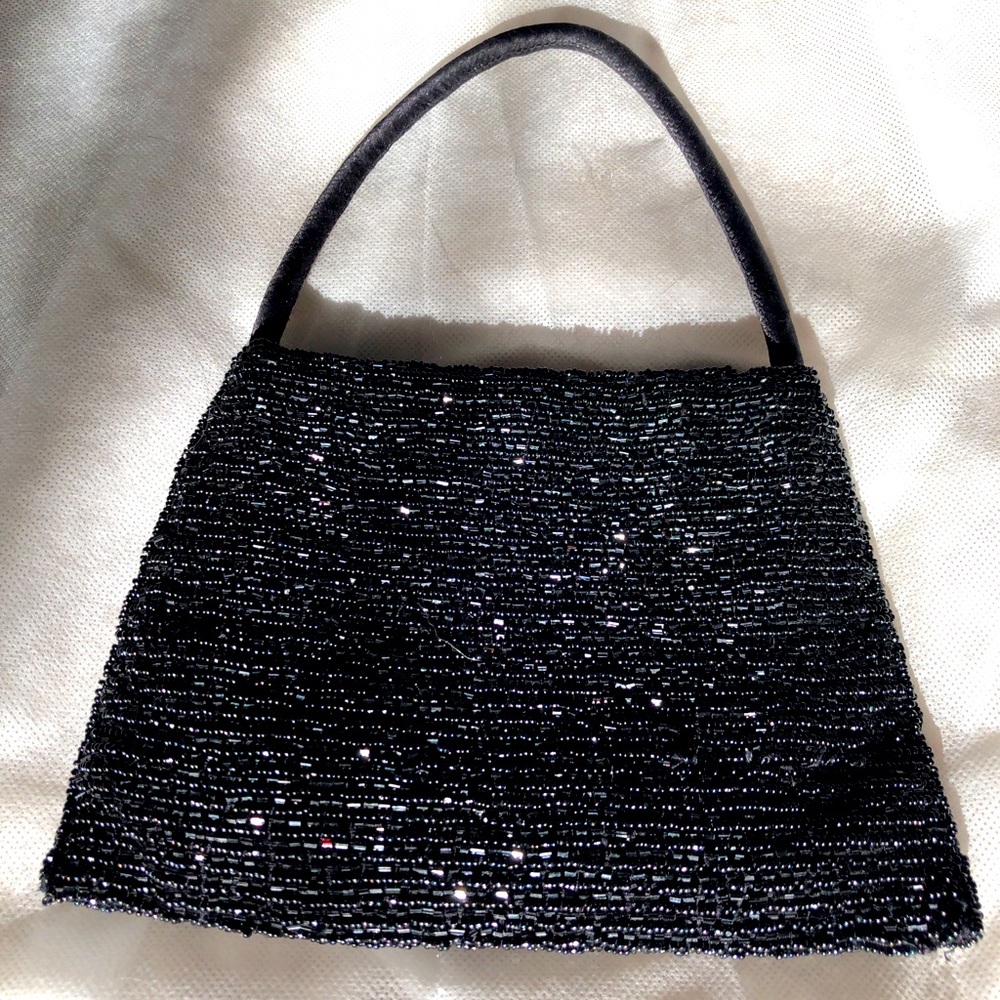 Black beaded purse